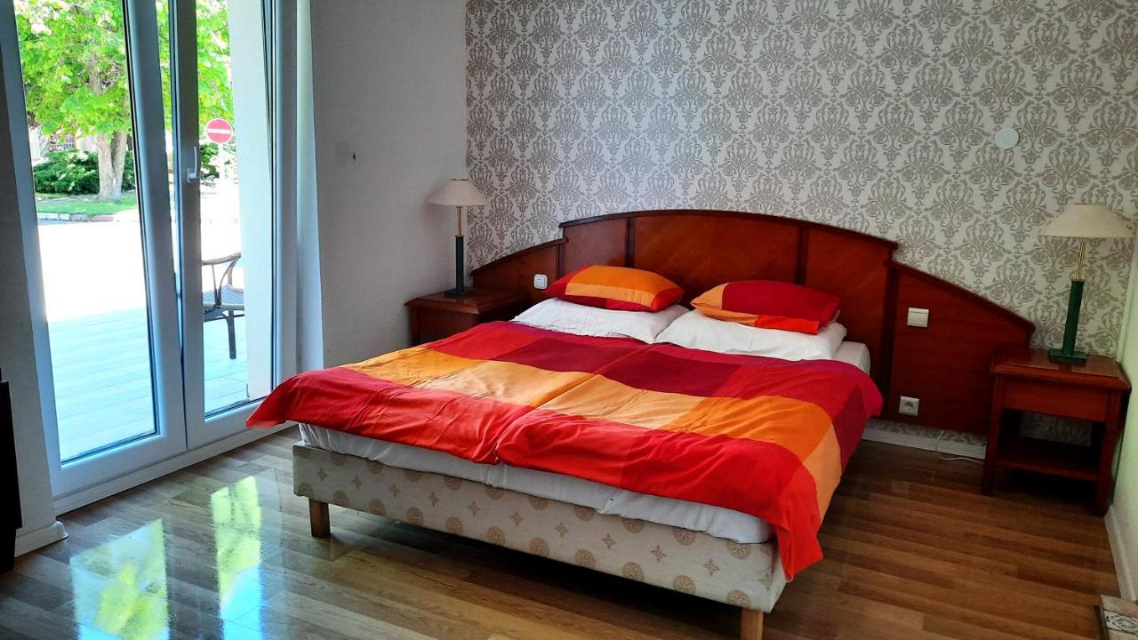 Szárszó Szálló Balatonszarszo Exterior foto